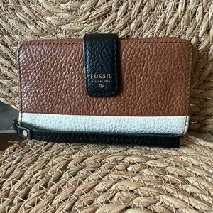 Fossil Tan and Black Leather Wallet wristlet